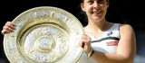 Wimbledon'un Kraliçesi Bartoli!